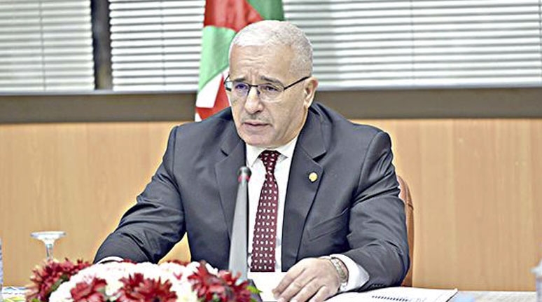 بوغالي يشيد برؤية الرئيس في بناء جيش عصري